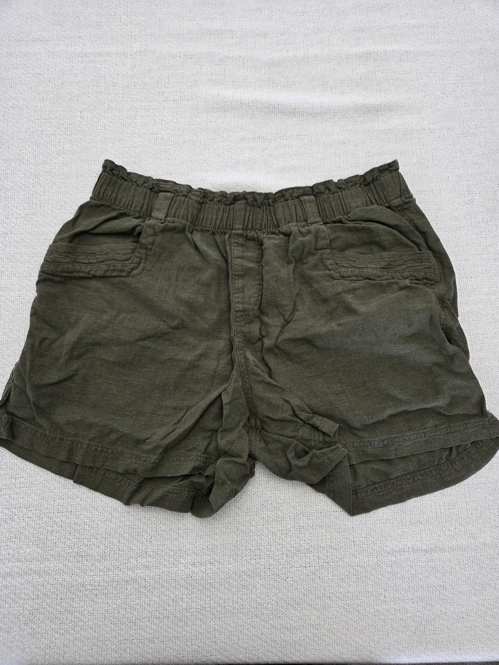 Casual Olive Green Men’s Elastic Waist Shorts